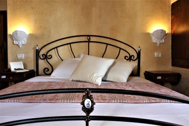 Bed and Breakfast A Locanda Tu Marchese Matino Exterior foto